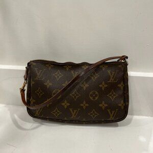 Louis Vuitton Pochette Accessoires Monogram Handbag 2000s